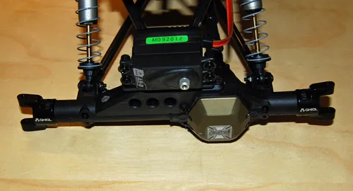 Axial front axle with aluminum C-hubs installed